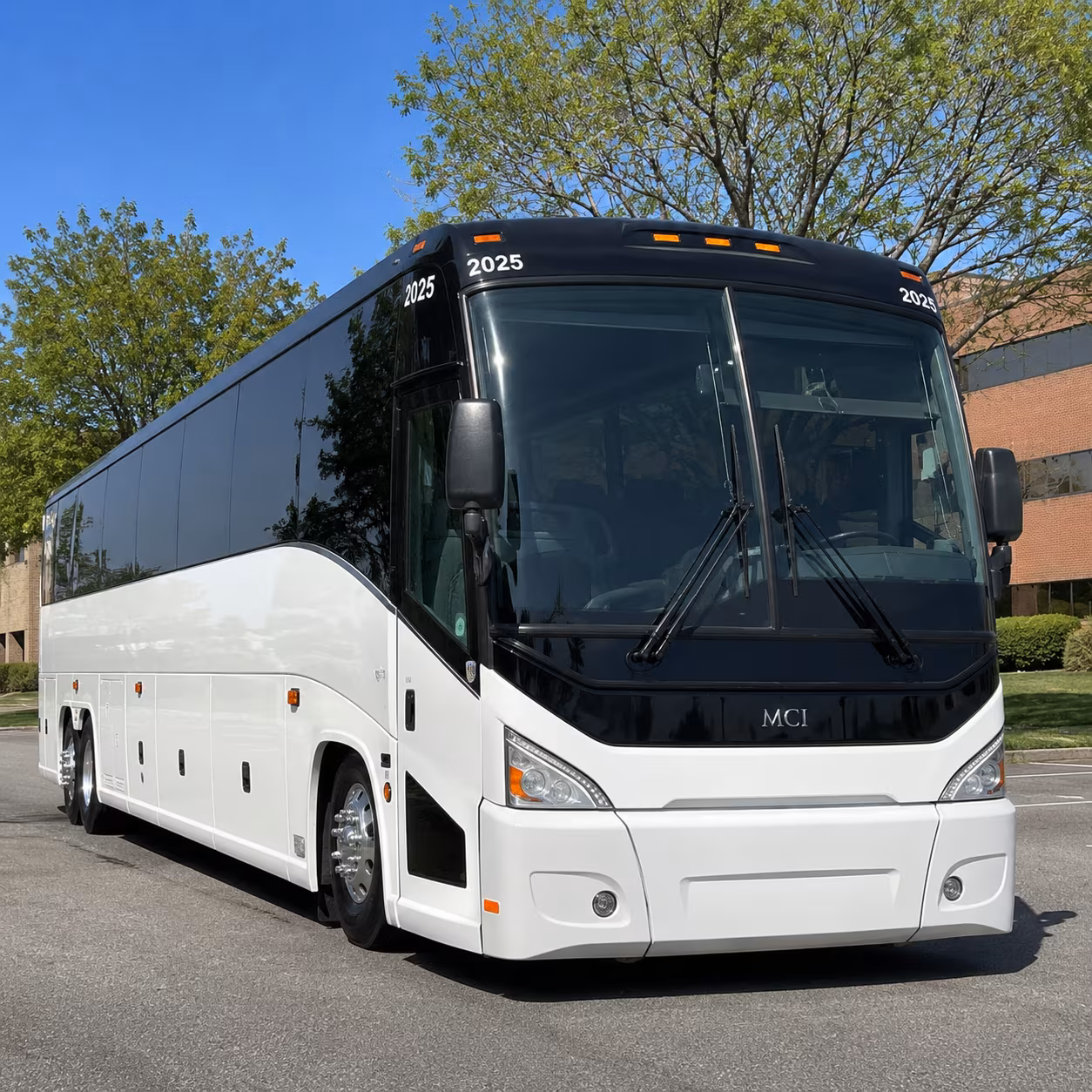 university event shuttles for commencement move in and homecoming